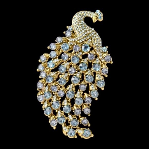 Elegant Peacock Gold Rhinestone Crystal Brooch Pendant - Picture 1 of 8